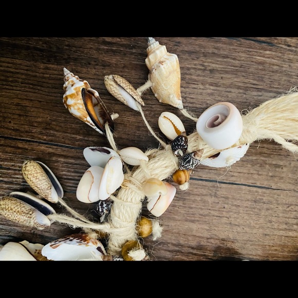 Seashell necklace - Picture 2 of 4